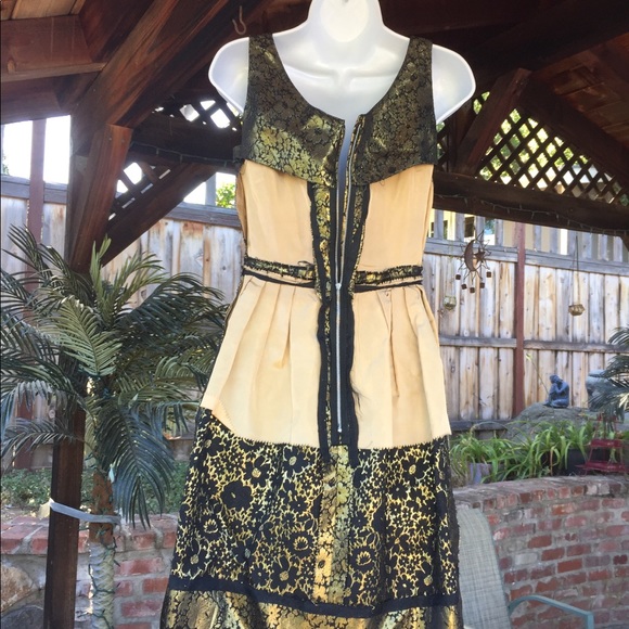 True Vintage Metallic 2 Piece Dress Set. - Picture 8 of 9